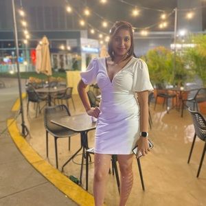 GUESS cocktail dress , size US8 , color: White, padded and wired.